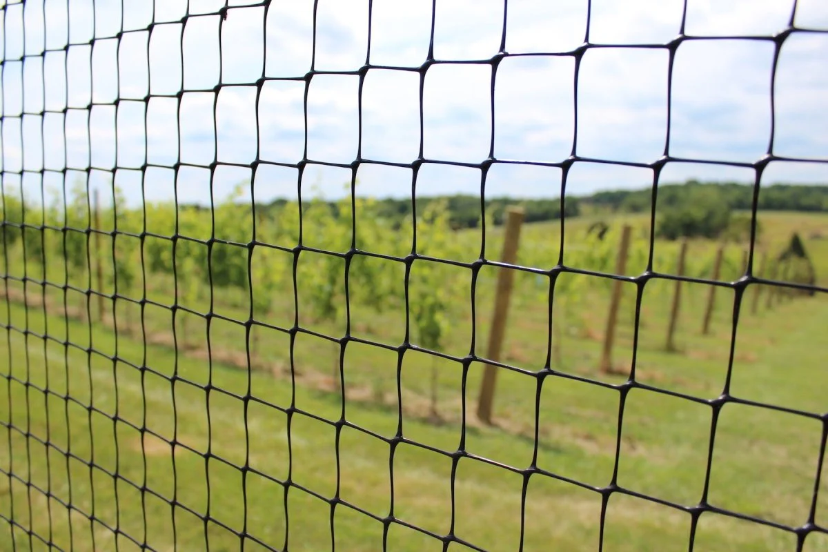 Deer Fencing Extra Strength 8' X 330' - Image 4